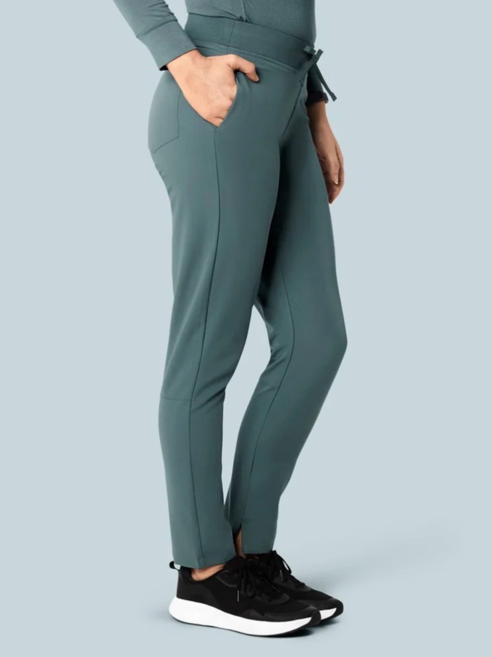Mandala women’s Slim leg scrub pants size small color stormy sky